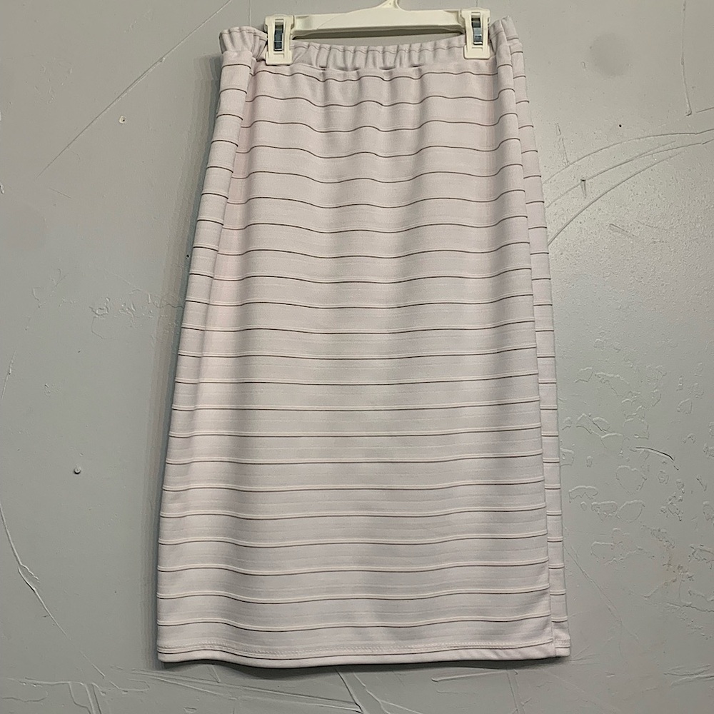 The Klassy Girl ribbed pencil skirt